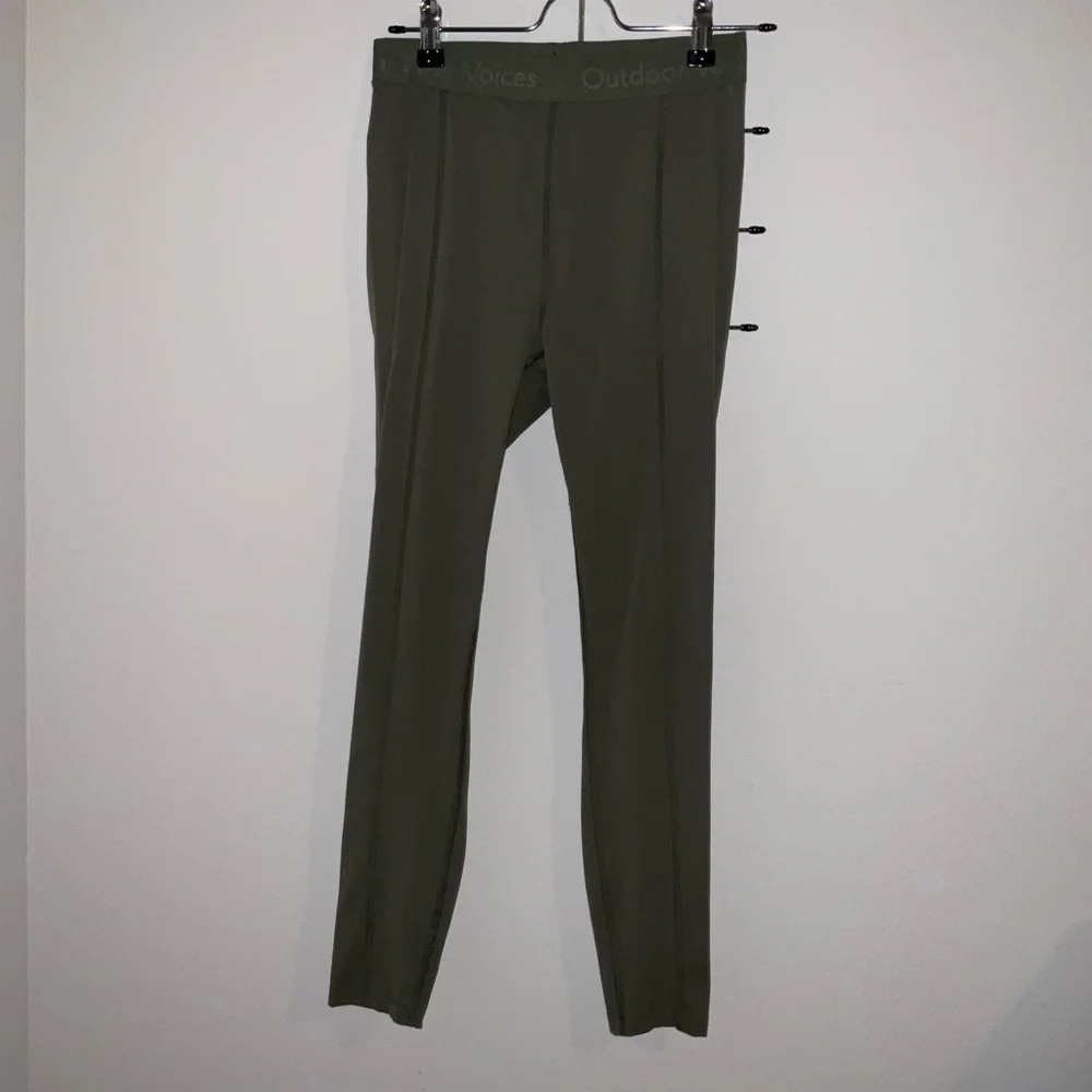 OUTDOOR VOICES SuperForm™ Bloom 7/8 Legging size SMALL - Picture 2 of 6